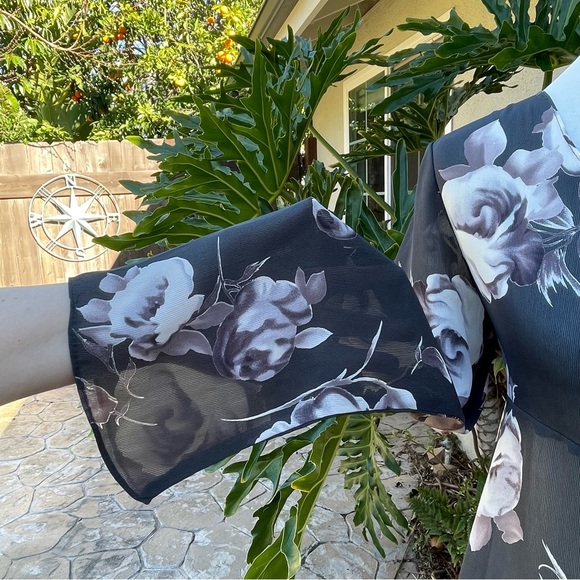 90’s Forever 21 sheer floral top - Picture 9 of 9